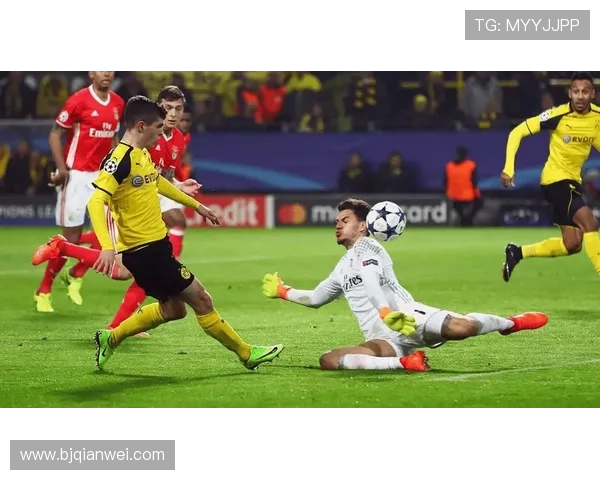 埃斯基尔与哥德堡的精彩对决揭示足球战术与团队合作的魅力